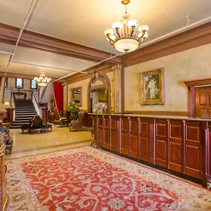 4* Отель Marqueen